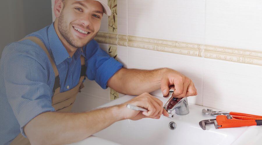Leak Detection in Charleston, IL